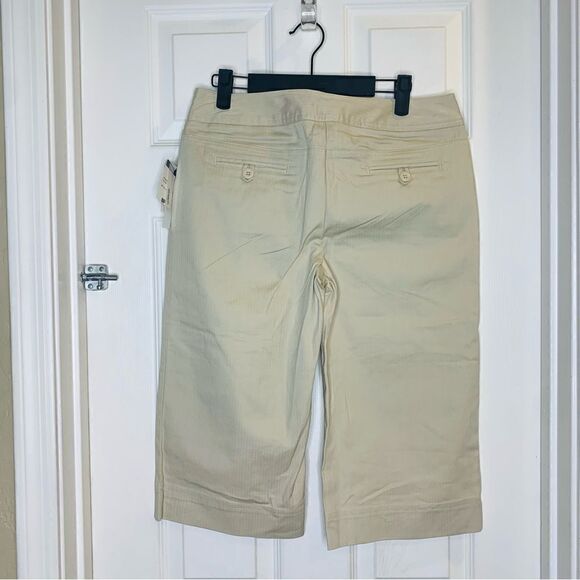 Hillard & Hanson Opal Beige Rolled Cuff Capris Size 8 Petite - Picture 10 of 10